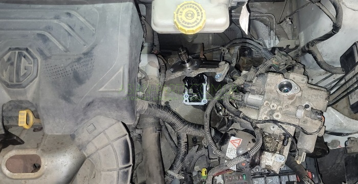 Блок клапанів AMT MG3 Cross Блок клапанів AMT MG3 Cross